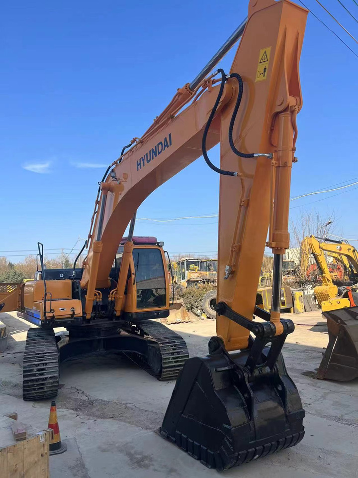 Hyundai 305 - حفارات زحافة: صور 3 Hyundai 305 - حفارات زحافة: صور 3