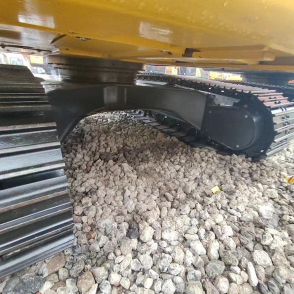 KOMATSU PC130 - حفارات زحافة: صور 4 KOMATSU PC130 - حفارات زحافة: صور 4