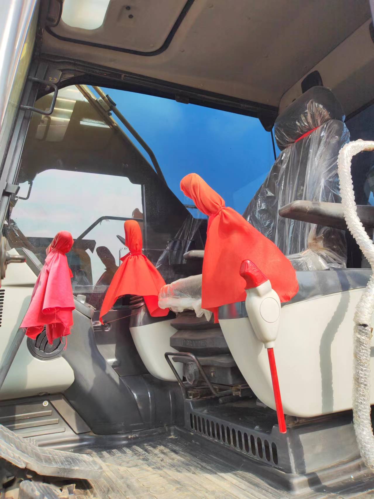 حفارات زحافة KOMATSU PC200: صور 6