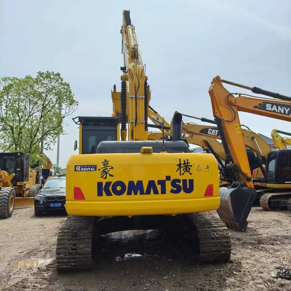 KOMATSU PC240LC-8 - حفارات زحافة: صور 3 KOMATSU PC240LC-8 - حفارات زحافة: صور 3