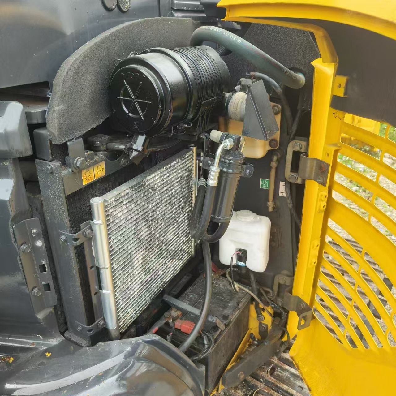 حفارة مصغرة KOMATSU PC35: صور 15