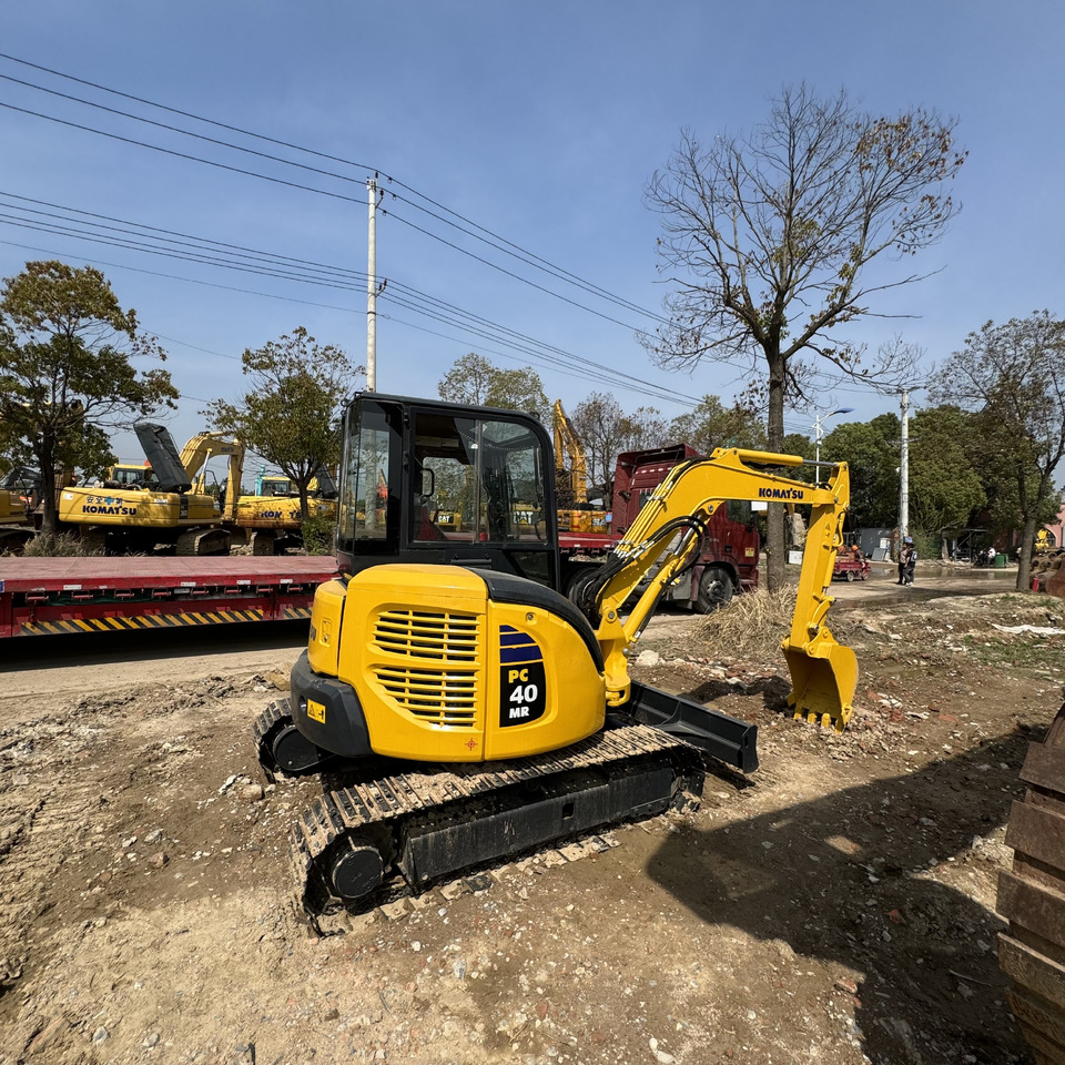 KOMATSU PC40 - حفارة مصغرة: صور 1 KOMATSU PC40 - حفارة مصغرة: صور 1