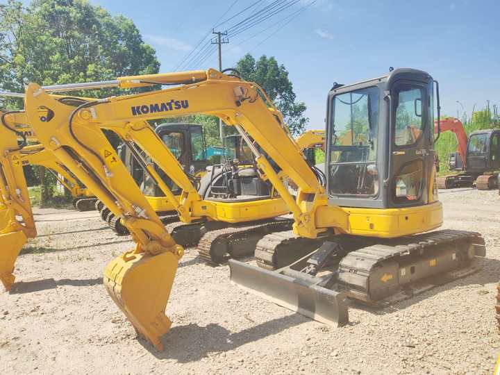 KOMATSU PC40 - حفارة مصغرة: صور 4 KOMATSU PC40 - حفارة مصغرة: صور 4