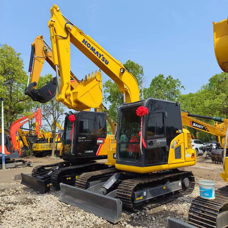 KOMATSU PC70-8 - حفارات زحافة: صور 2 KOMATSU PC70-8 - حفارات زحافة: صور 2