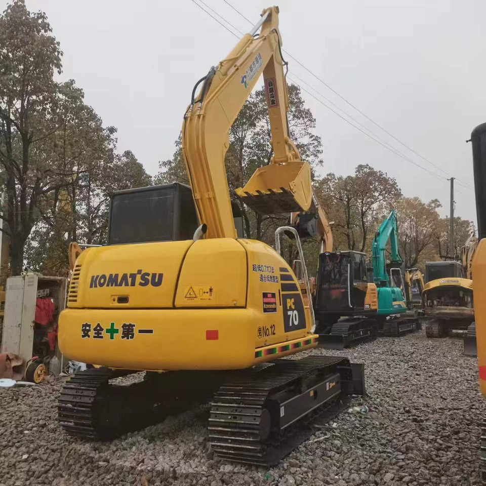 KOMATSU PC70 - حفارة مصغرة: صور 4 KOMATSU PC70 - حفارة مصغرة: صور 4