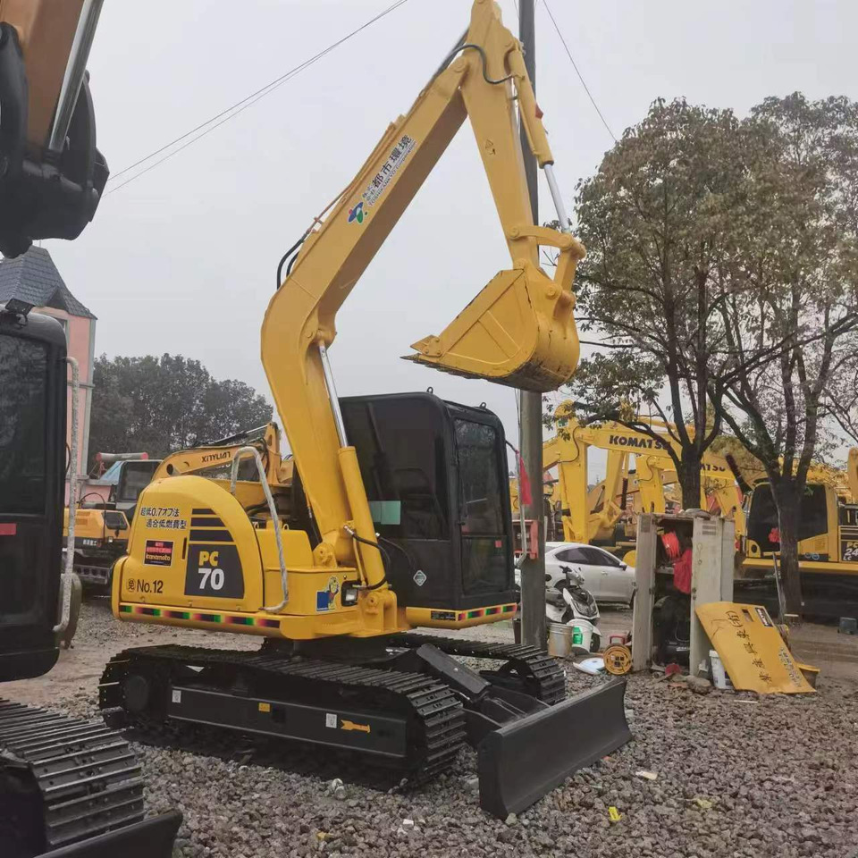 KOMATSU PC70 - حفارة مصغرة: صور 3 KOMATSU PC70 - حفارة مصغرة: صور 3