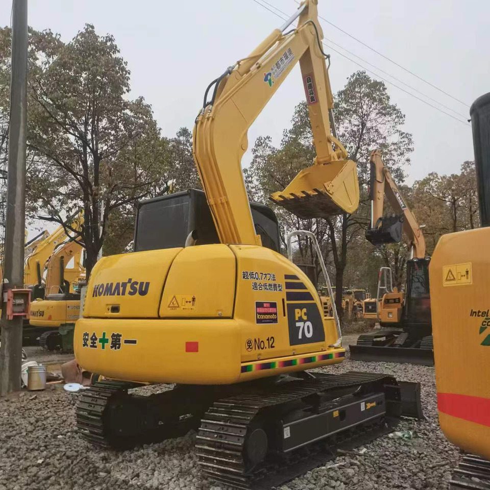 KOMATSU PC70 - حفارة مصغرة: صور 2 KOMATSU PC70 - حفارة مصغرة: صور 2