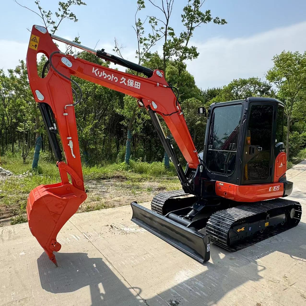 KUBOTA KX165 - حفارات زحافة: صور 5 KUBOTA KX165 - حفارات زحافة: صور 5