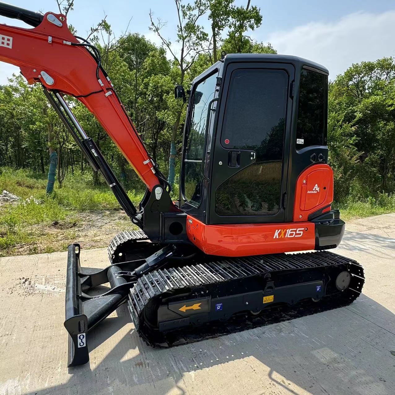 KUBOTA KX165 - حفارة مصغرة: صور 5 KUBOTA KX165 - حفارة مصغرة: صور 5