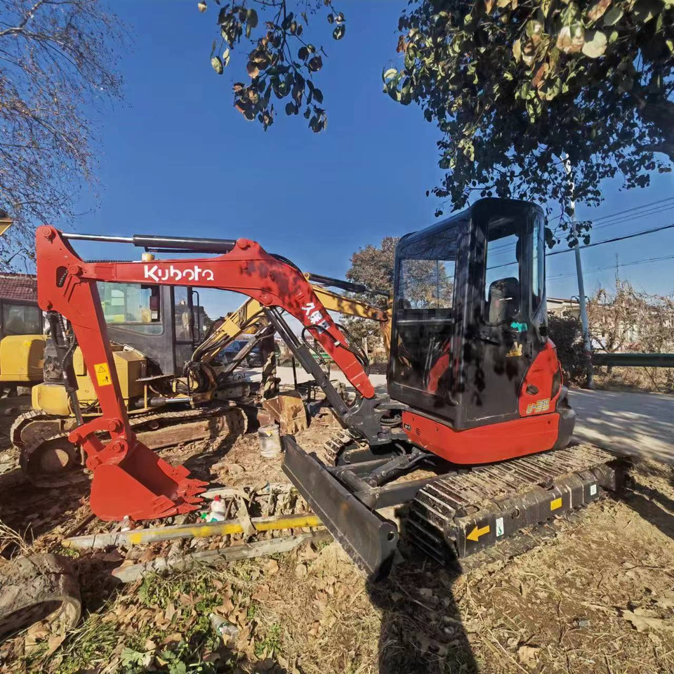 KUBOTA U35 - حفارة مصغرة: صور 3 KUBOTA U35 - حفارة مصغرة: صور 3