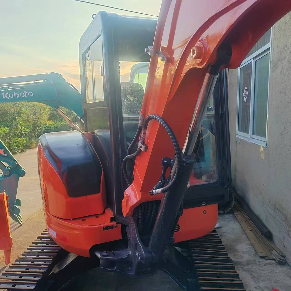 KUBOTA U35 - حفارة مصغرة: صور 5 KUBOTA U35 - حفارة مصغرة: صور 5
