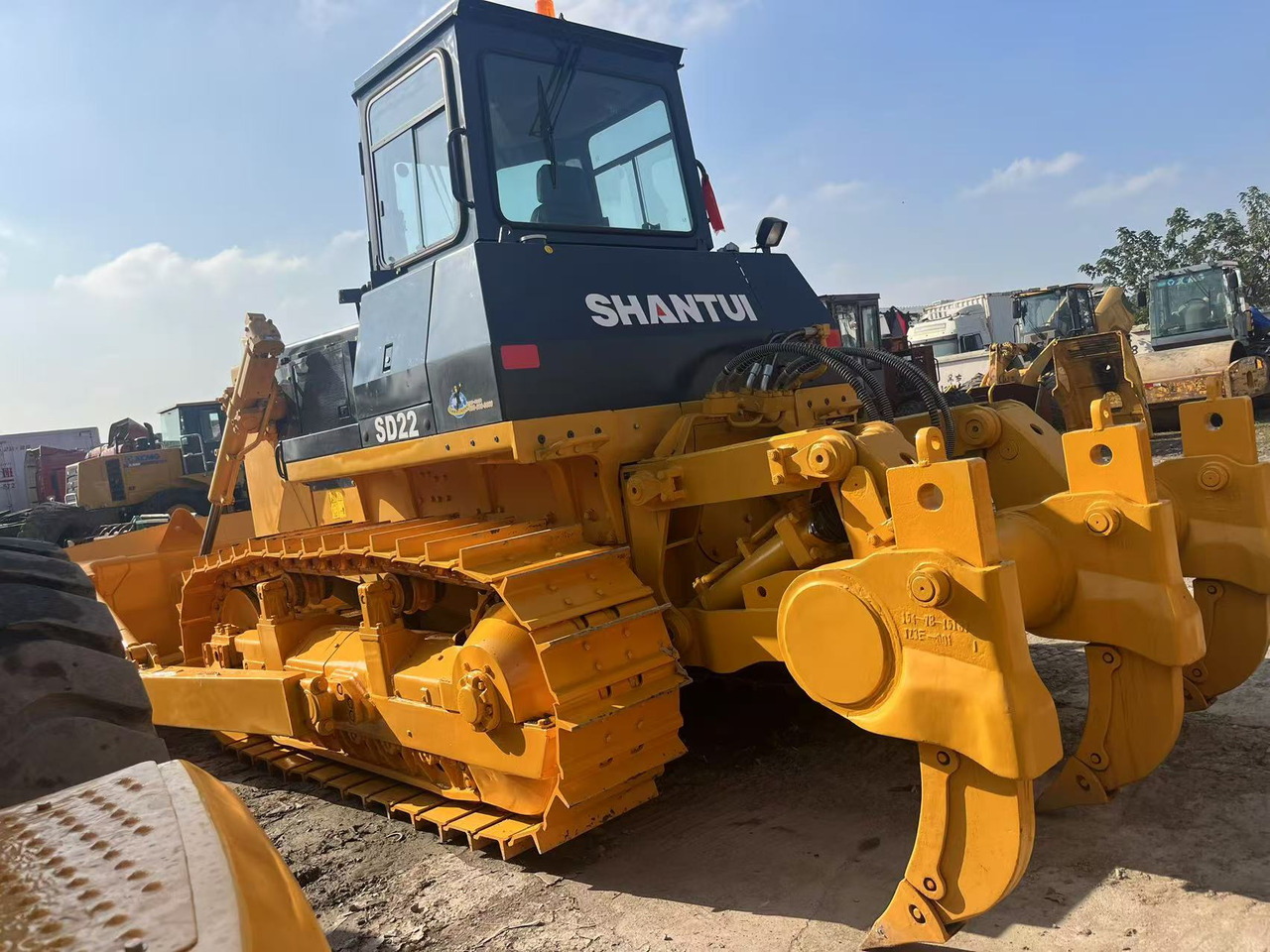 SHANTUI SD22 - بلدوزر: صور 4 SHANTUI SD22 - بلدوزر: صور 4