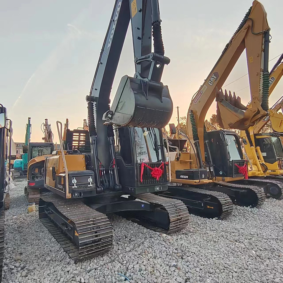 VOLVO EC140 - حفارات زحافة: صور 2 VOLVO EC140 - حفارات زحافة: صور 2