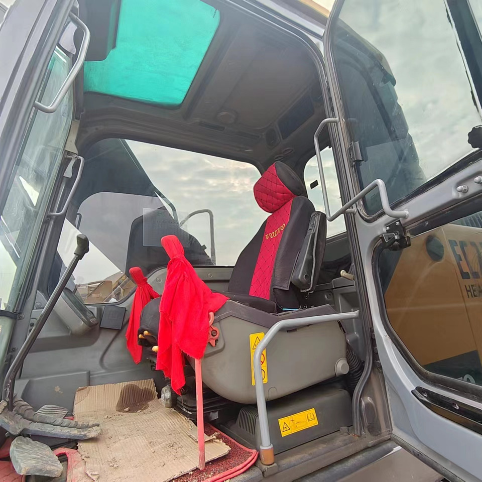 VOLVO EC210 - حفارات زحافة: صور 5 VOLVO EC210 - حفارات زحافة: صور 5
