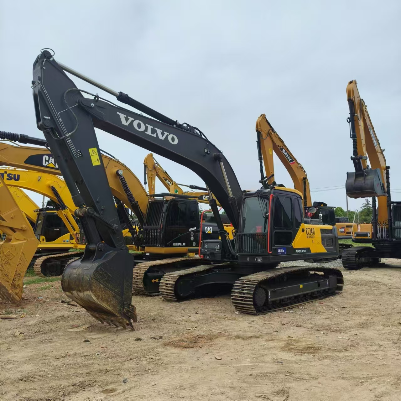 VOLVO EC240 - حفارات زحافة: صور 1 VOLVO EC240 - حفارات زحافة: صور 1