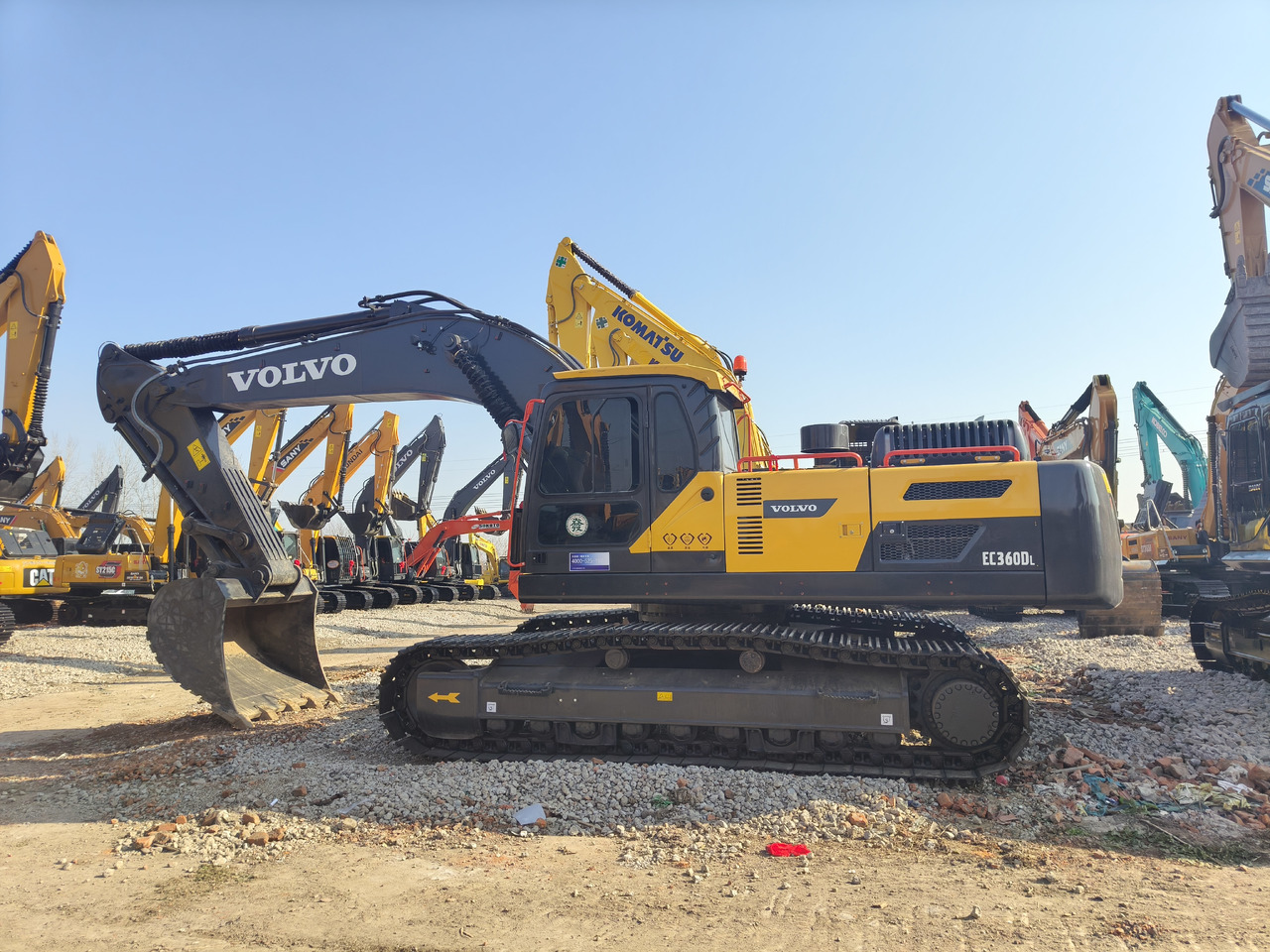 VOLVO EC360 - حفارات زحافة: صور 1 VOLVO EC360 - حفارات زحافة: صور 1