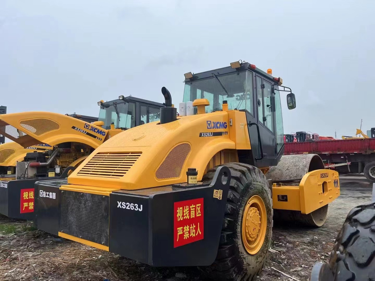 مدماج XCMG XS223J: صور 12 مدماج XCMG XS223J: صور 12