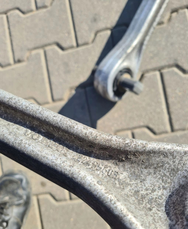 DRĄŻEK REAKCYJNY STABILIZACYJNY VOLVO FH 4 FM 4 FH 5 FM 5 ORYGINAŁ 22455603 - عمود التوازن: صور 4 DRĄŻEK REAKCYJNY STABILIZACYJNY VOLVO FH 4 FM 4 FH 5 FM 5 ORYGINAŁ 22455603 - عمود التوازن: صور 4