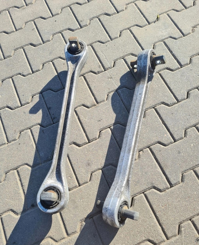 DRĄŻEK REAKCYJNY STABILIZACYJNY VOLVO FH 4 FM 4 FH 5 FM 5 ORYGINAŁ 22455603 - عمود التوازن: صور 3 DRĄŻEK REAKCYJNY STABILIZACYJNY VOLVO FH 4 FM 4 FH 5 FM 5 ORYGINAŁ 22455603 - عمود التوازن: صور 3