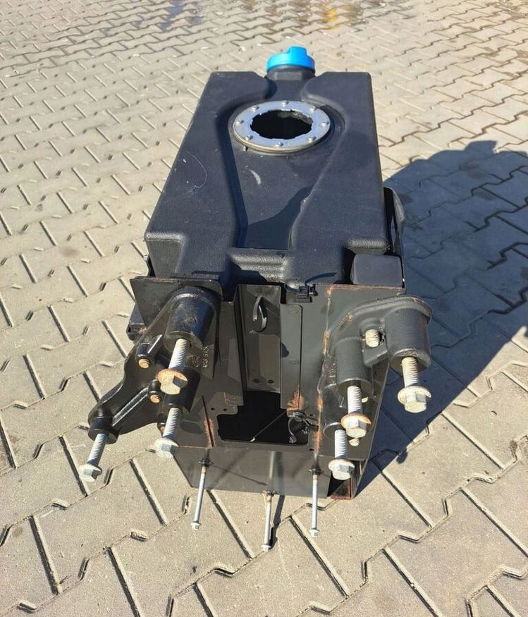 Ford F-MAX CARGO GC46-5J231-AG Ford F-MAX CARGO - خزان AdBlue - شاحنة: صور 2 Ford F-MAX CARGO GC46-5J231-AG Ford F-MAX CARGO - خزان AdBlue - شاحنة: صور 2