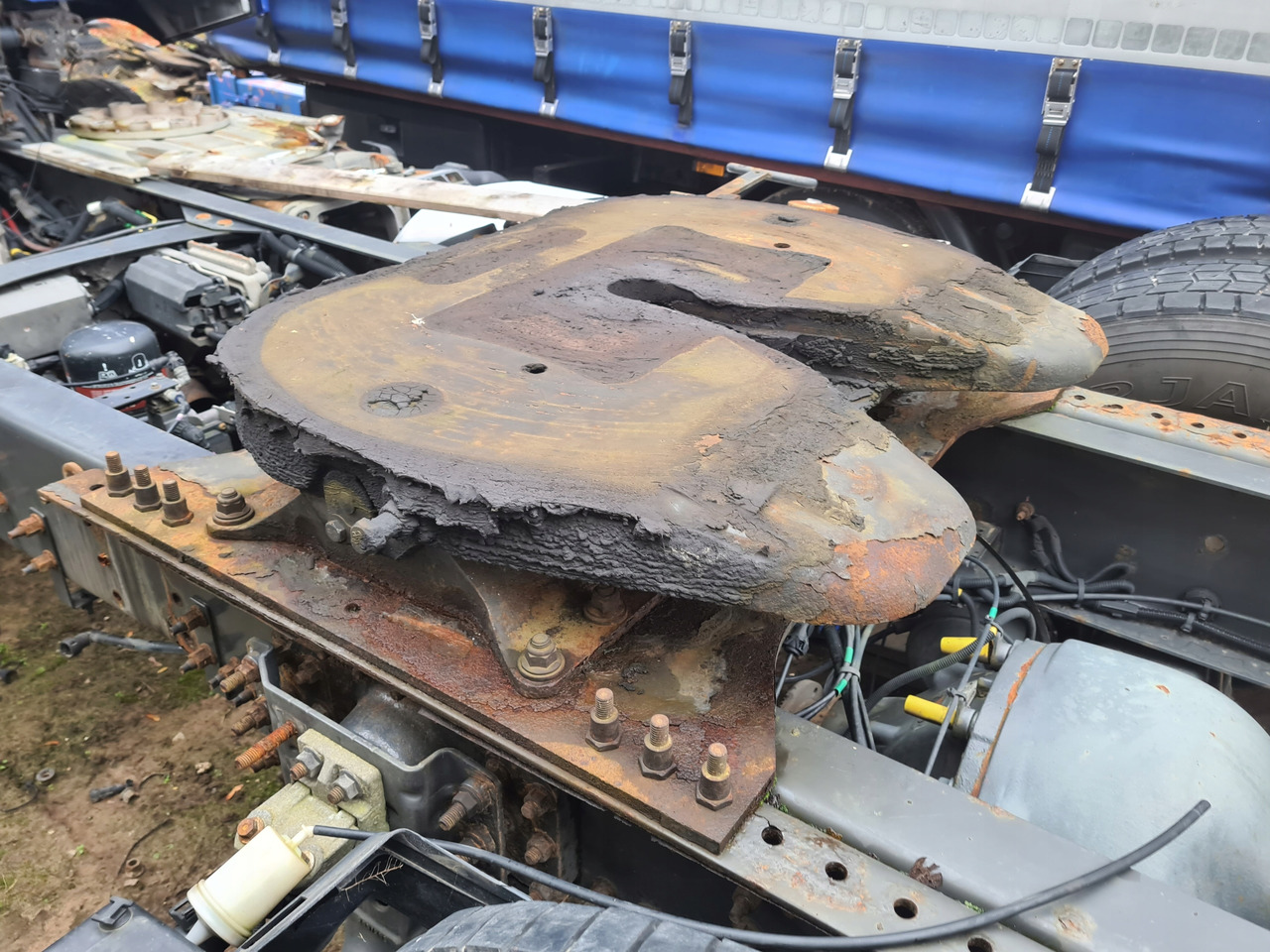 JOST - عجلة الخامسة - شاحنة: صور 1 JOST - عجلة الخامسة - شاحنة: صور 1