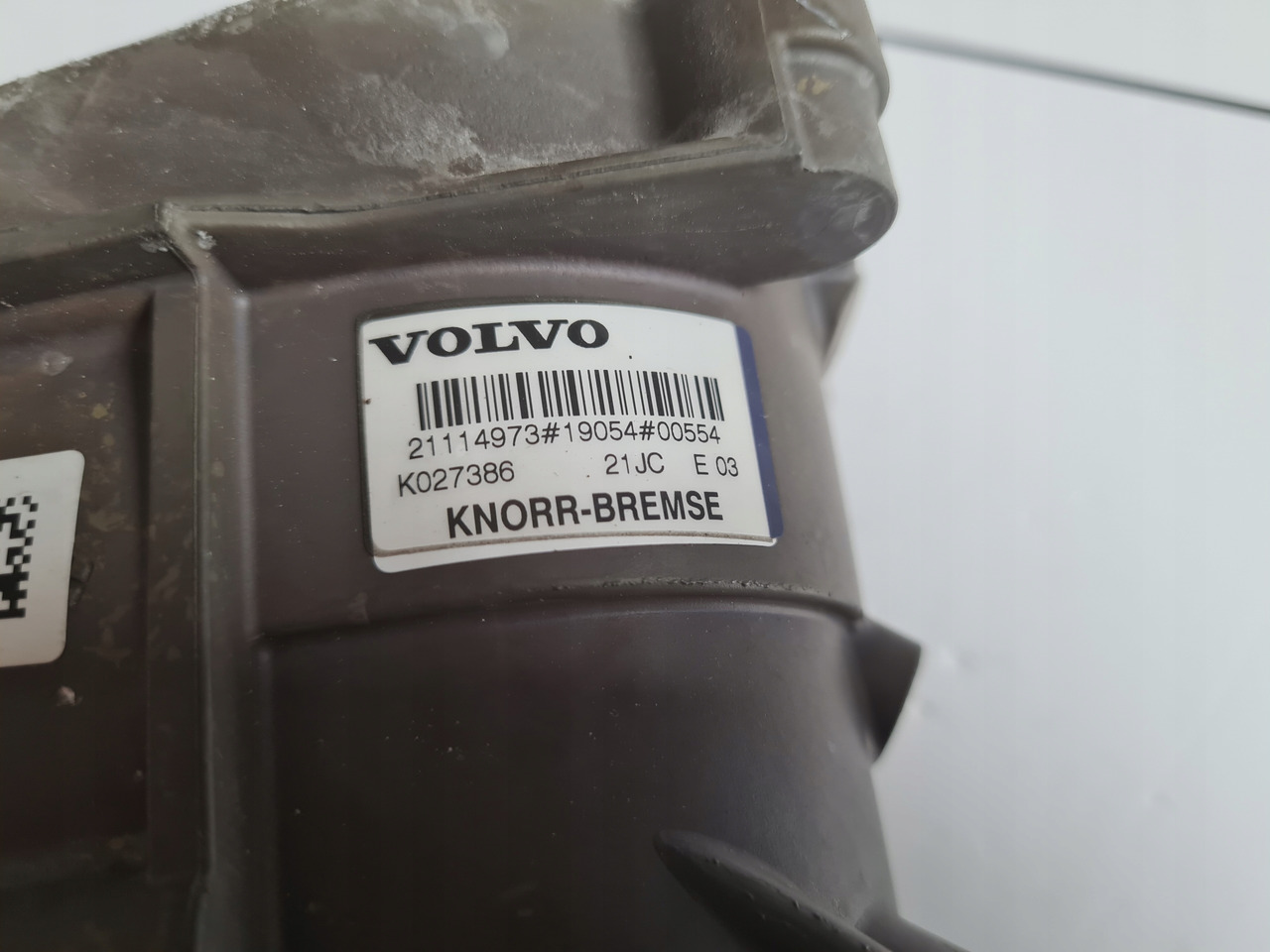 KNORR-BREMSE ZAWÓR GŁÓWNY POD PEDAŁ HAMULCA VOLVO FH 4 FM 4 FMX - أجزاء الفرامل - شاحنة: صور 4 KNORR-BREMSE ZAWÓR GŁÓWNY POD PEDAŁ HAMULCA VOLVO FH 4 FM 4 FMX - أجزاء الفرامل - شاحنة: صور 4