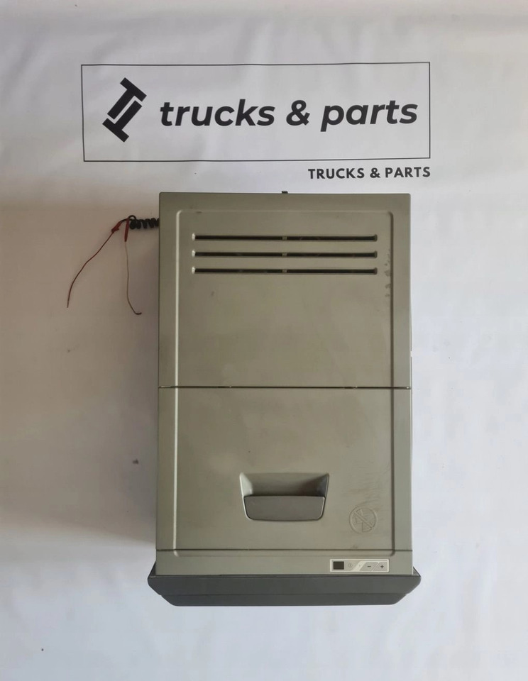 LODÓWKA CHŁODZIARKA VOLVO FH 13 LIFT - الكابينة والداخلية: صور 1 LODÓWKA CHŁODZIARKA VOLVO FH 13 LIFT - الكابينة والداخلية: صور 1