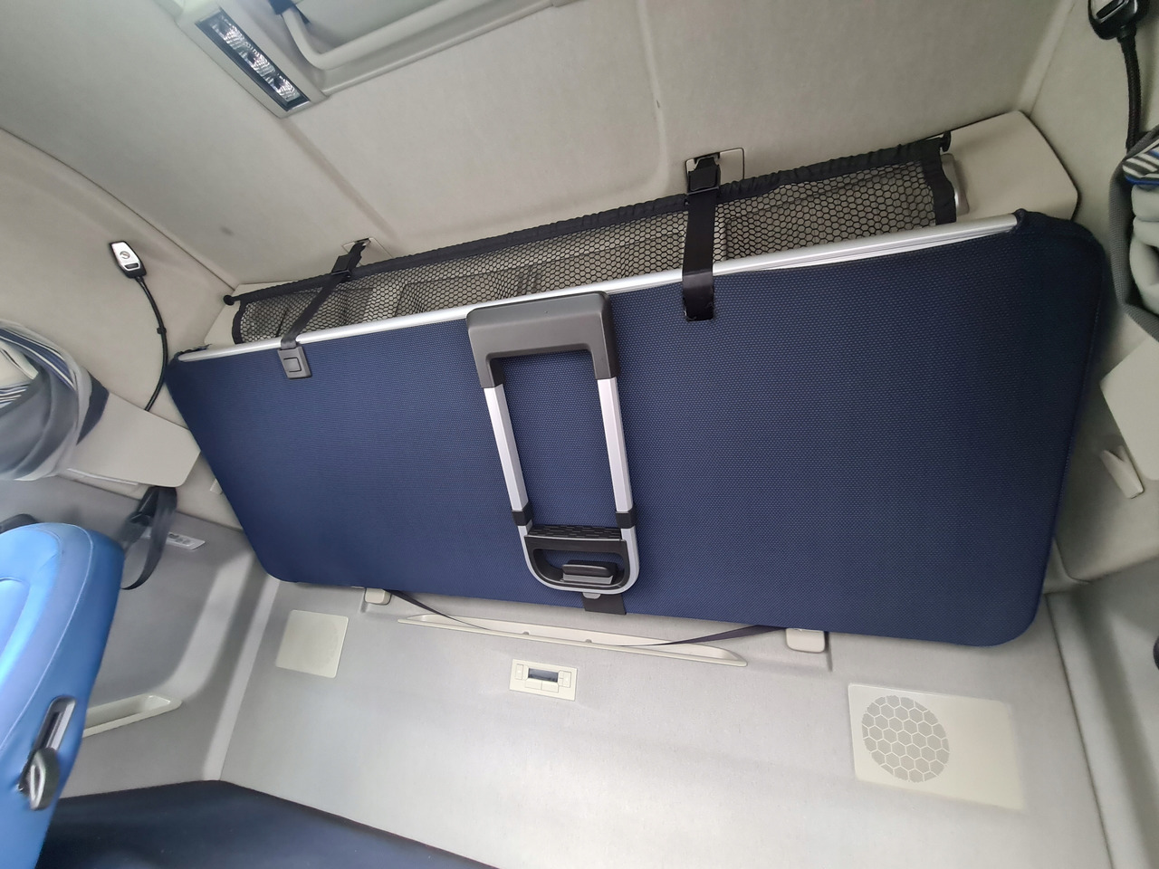 ŁÓŻKO KOMPLETNE GÓRNE LEŻANKA MOCOWANIA VOLVO FH 5 EURO 6  - مقاعد السيارات: صور 1 ŁÓŻKO KOMPLETNE GÓRNE LEŻANKA MOCOWANIA VOLVO FH 5 EURO 6  - مقاعد السيارات: صور 1
