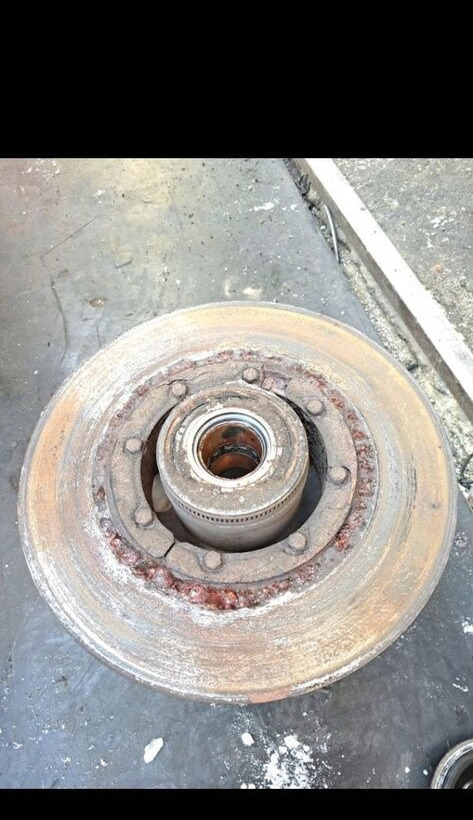 PIASTA KOŁA PRZÓD VOLVO FH 4 FM 4 RENAULT GAMA T - محاور - شاحنة: صور 5 PIASTA KOŁA PRZÓD VOLVO FH 4 FM 4 RENAULT GAMA T - محاور - شاحنة: صور 5