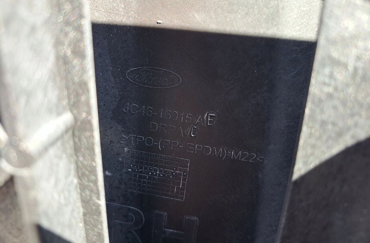 PRZEDŁUŻENIE STOPNICY LEWE ORYGINAŁ FORD F-MAX EURO 6 Ford F-MAX - باب و قطع الغيار - شاحنة: صور 4 PRZEDŁUŻENIE STOPNICY LEWE ORYGINAŁ FORD F-MAX EURO 6 Ford F-MAX - باب و قطع الغيار - شاحنة: صور 4