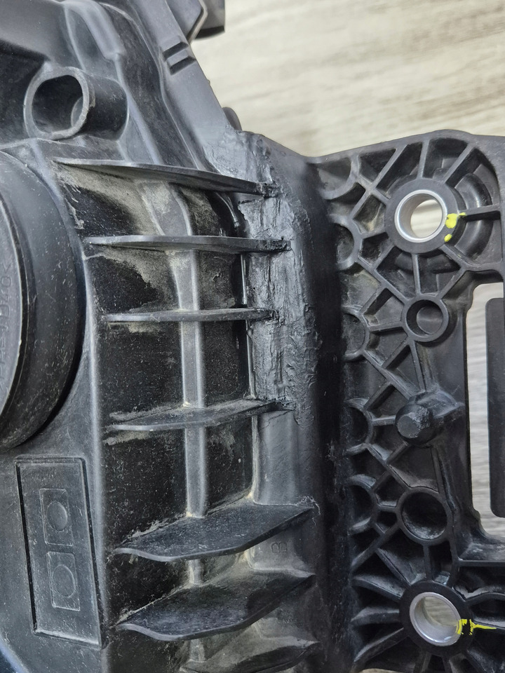 RENAULT REFLEKTOR LAMPA RENAULT RANGE T GAMA T EVOLUTION EVO LED LEWA - كشافات - شاحنة: صور 4 RENAULT REFLEKTOR LAMPA RENAULT RANGE T GAMA T EVOLUTION EVO LED LEWA - كشافات - شاحنة: صور 4