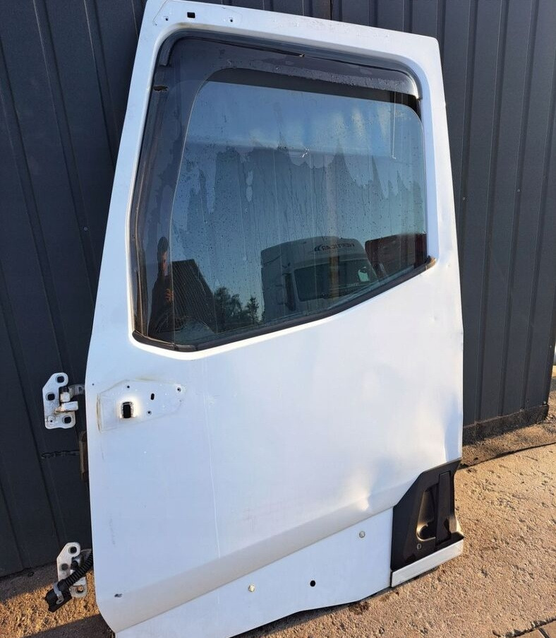 Renault GAMA T K C RANGE - باب و قطع الغيار - شاحنة: صور 2 Renault GAMA T K C RANGE - باب و قطع الغيار - شاحنة: صور 2