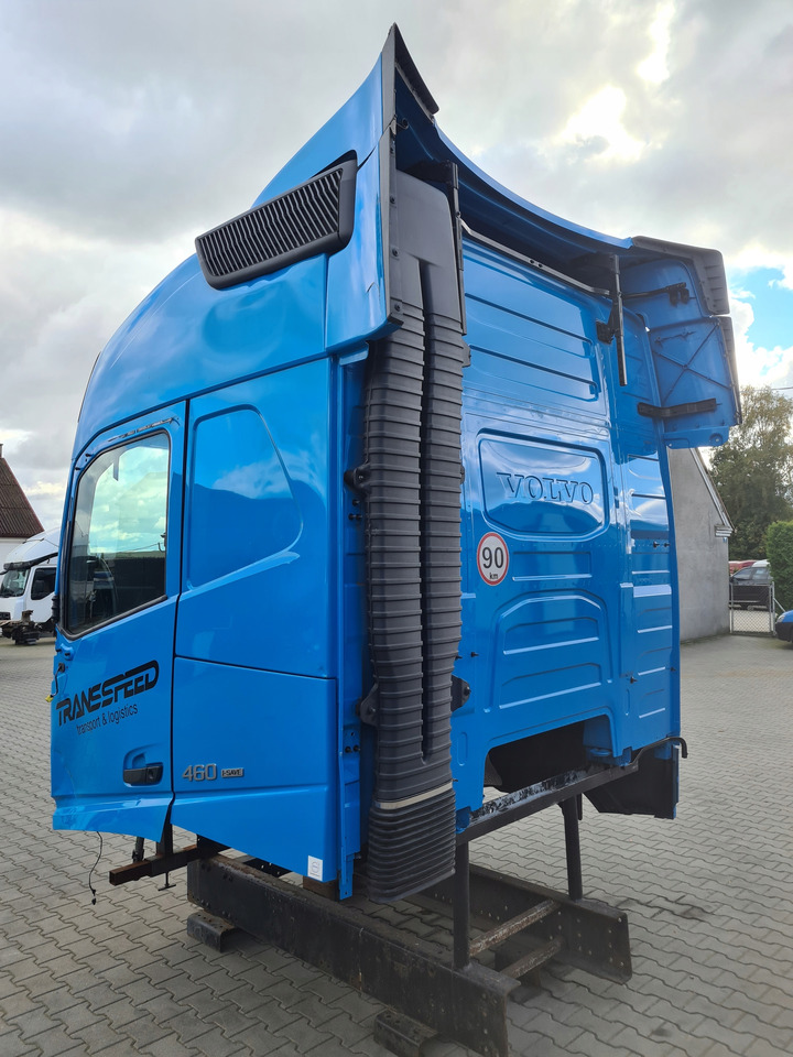 VOLVO KABINA KOMPLETNA VOLVO FH 5 EURO 6 I-SAVE GLOBETROTTER - الكبائن - شاحنة ستارة: صور 5 VOLVO KABINA KOMPLETNA VOLVO FH 5 EURO 6 I-SAVE GLOBETROTTER - الكبائن - شاحنة ستارة: صور 5