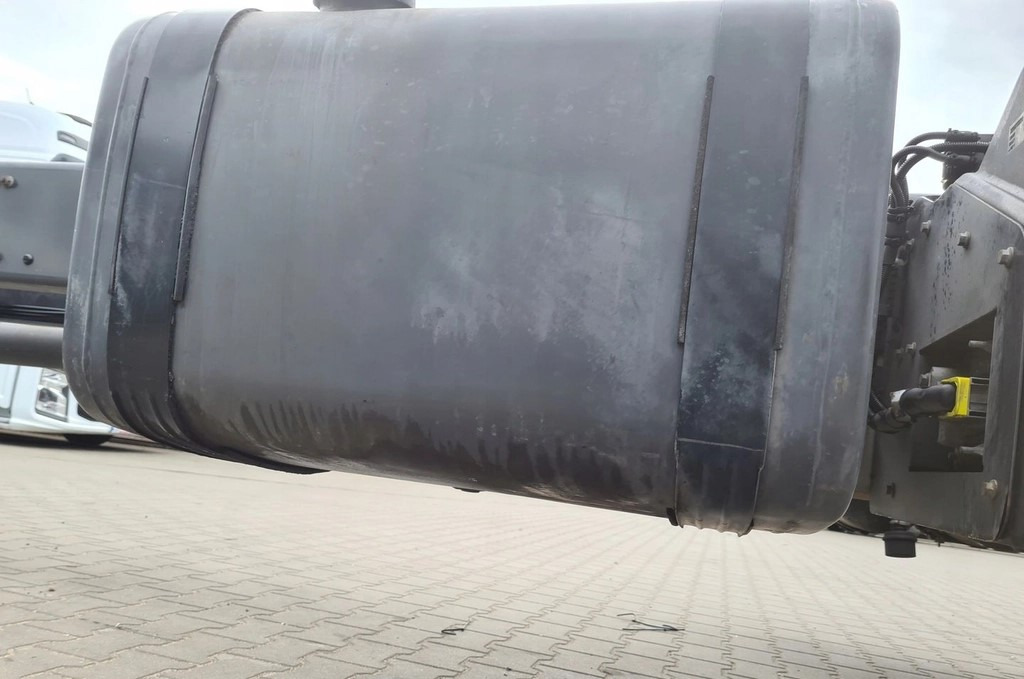 VOLVO ZBIORNIK PALIWA RENAULT DXI GAMA T D C VOLVO FH FM FL FE LOW DECK 83x69x56 - خزان وقود - شاحنة: صور 4 VOLVO ZBIORNIK PALIWA RENAULT DXI GAMA T D C VOLVO FH FM FL FE LOW DECK 83x69x56 - خزان وقود - شاحنة: صور 4