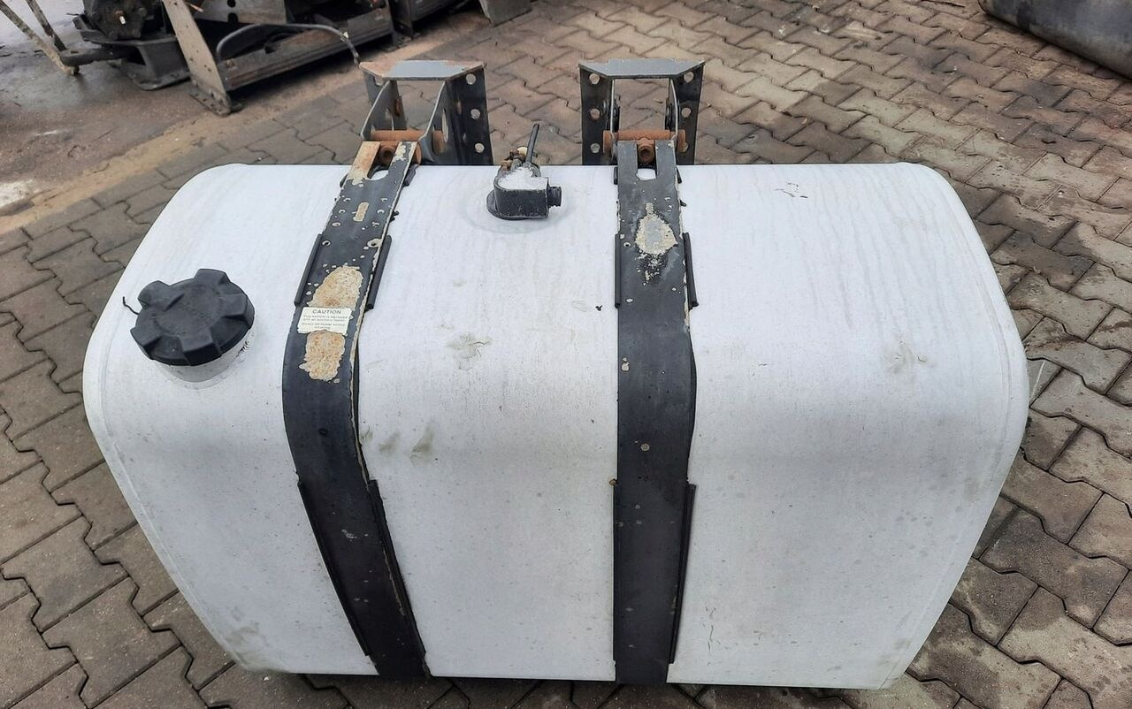 VOLVO ZBIORNIK PALIWA RENAULT DXI GAMA T VOLVO FH FM 4 5 100/70/70 - خزان وقود - شاحنة: صور 2 VOLVO ZBIORNIK PALIWA RENAULT DXI GAMA T VOLVO FH FM 4 5 100/70/70 - خزان وقود - شاحنة: صور 2