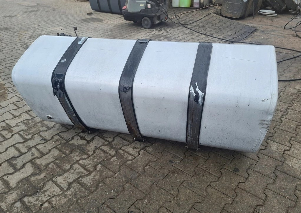 VOLVO ZBIORNIK PALIWA RENAULT GAMA T K C VOLVO FH FM FL FE FMX LOW DECK 160x69x56 - خزان وقود: صور 4 VOLVO ZBIORNIK PALIWA RENAULT GAMA T K C VOLVO FH FM FL FE FMX LOW DECK 160x69x56 - خزان وقود: صور 4