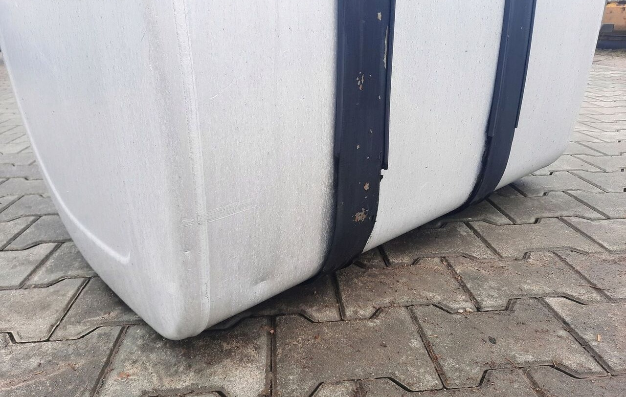 VOLVO ZBIORNIK PALIWA VOLVO FH FM 4 RENAULT GAMA RANGE T 100/70/70 20503505 - خزان وقود - شاحنة: صور 3 VOLVO ZBIORNIK PALIWA VOLVO FH FM 4 RENAULT GAMA RANGE T 100/70/70 20503505 - خزان وقود - شاحنة: صور 3