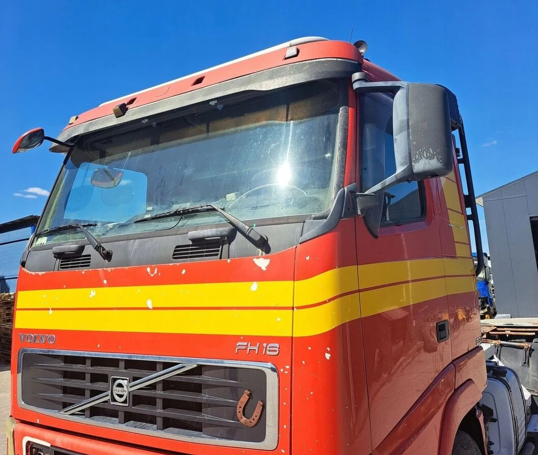 Volvo SPRZEDAM KABINĘ FH 16 EURO 5 NISKA. Volvo - الكبائن - شاحنة: صور 2 Volvo SPRZEDAM KABINĘ FH 16 EURO 5 NISKA. Volvo - الكبائن - شاحنة: صور 2