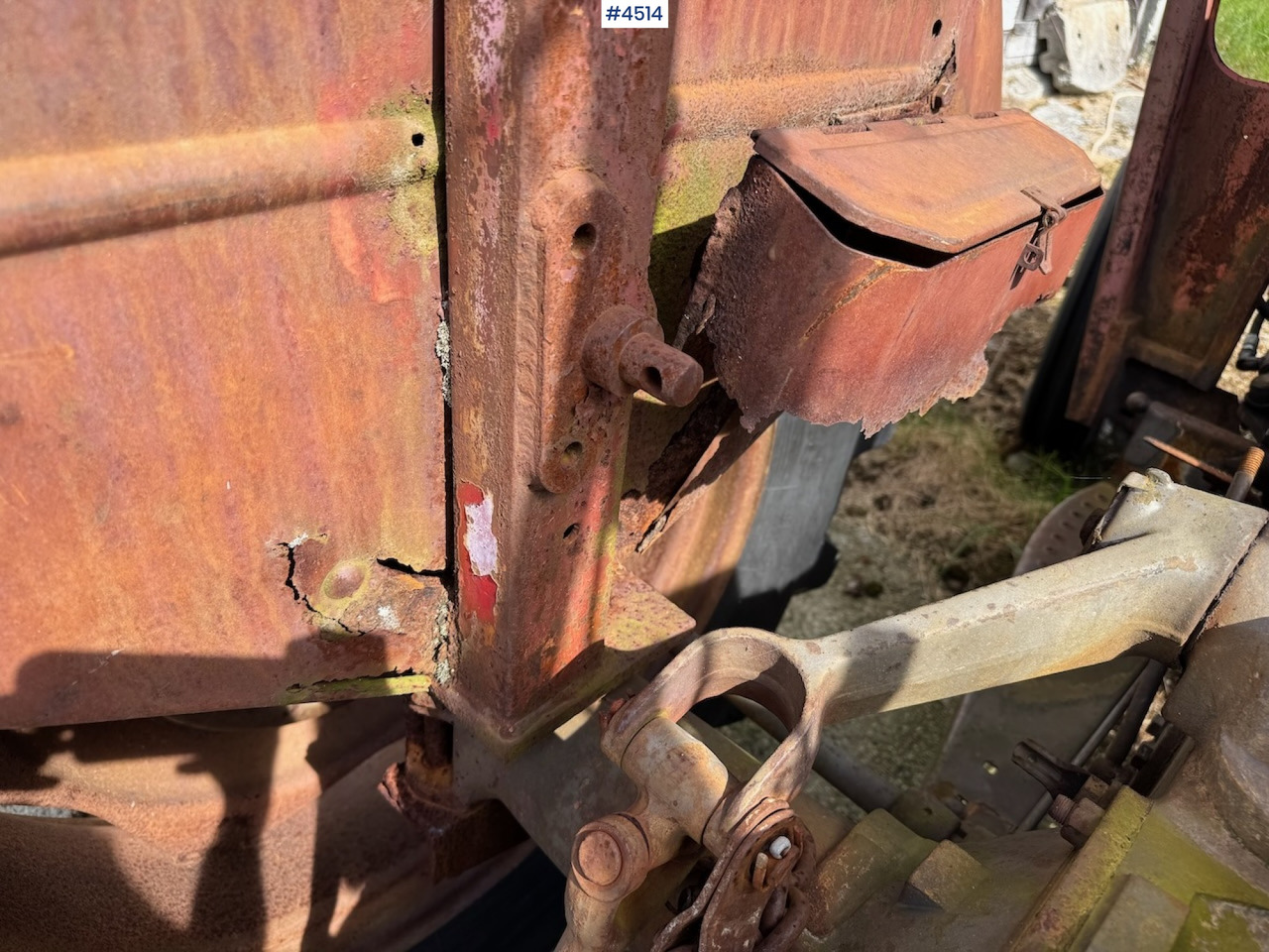 جرار 1968 Massey Ferguson 133: صور 16
