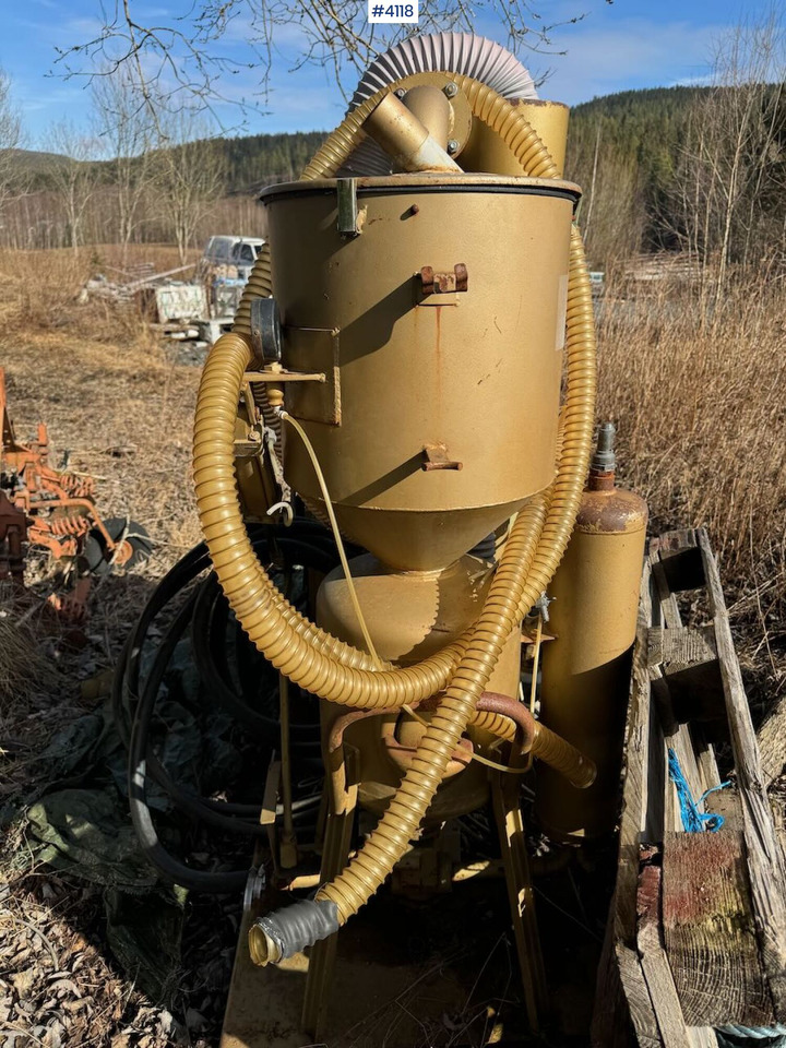 1979 Friedrich Goldmann sandblaster - معدات الورش: صور 5 1979 Friedrich Goldmann sandblaster - معدات الورش: صور 5