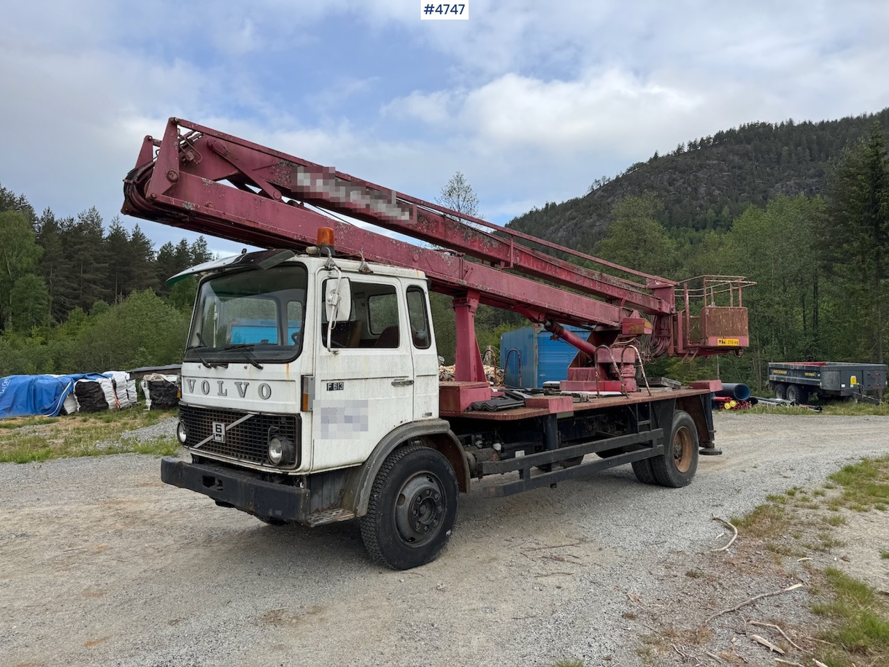 1979 Volvo F 613 w/lift - مصاعد الازدهار محمولة على شاحنة: صور 1 1979 Volvo F 613 w/lift - مصاعد الازدهار محمولة على شاحنة: صور 1