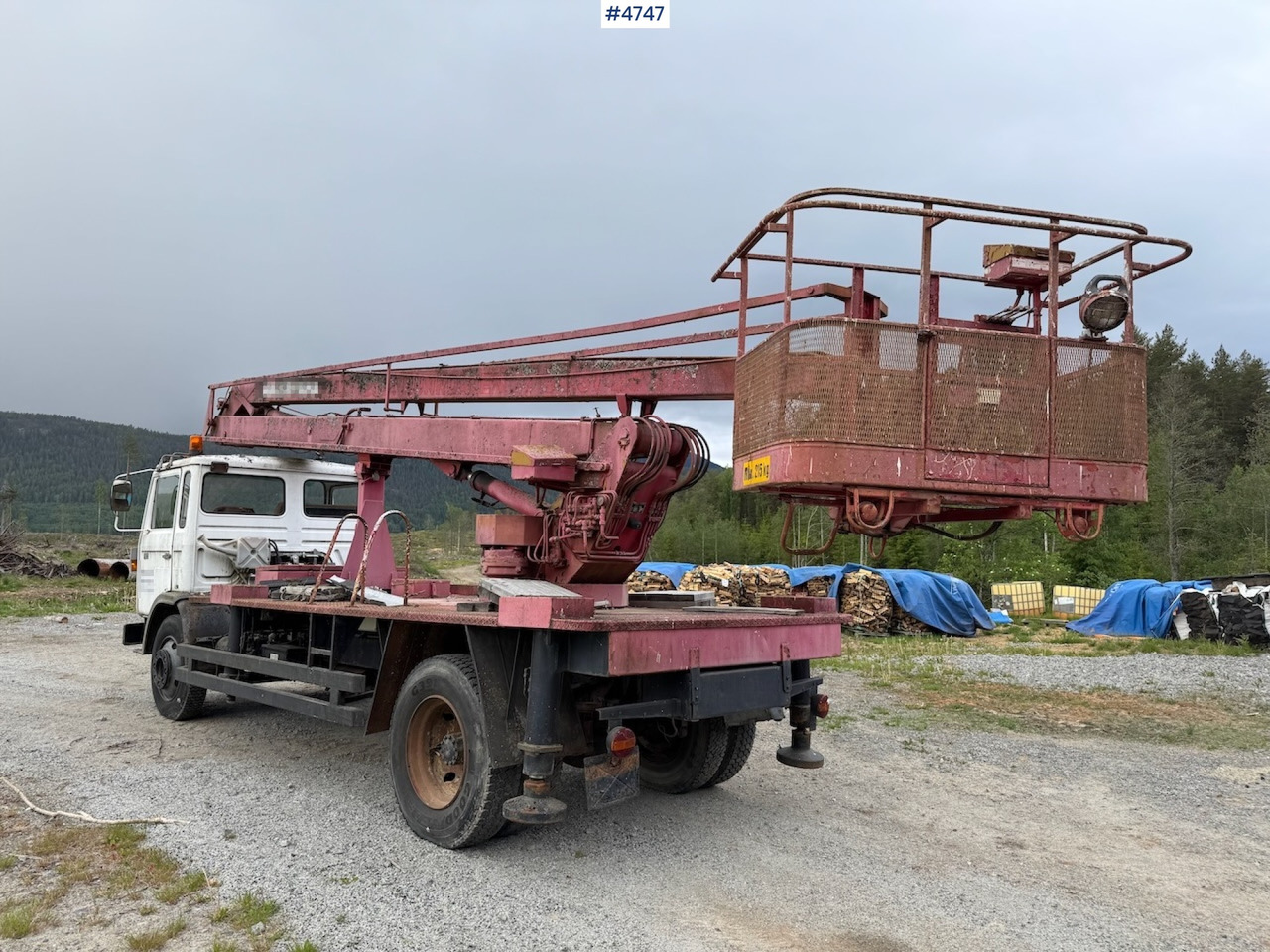 1979 Volvo F 613 w/lift - مصاعد الازدهار محمولة على شاحنة: صور 3 1979 Volvo F 613 w/lift - مصاعد الازدهار محمولة على شاحنة: صور 3