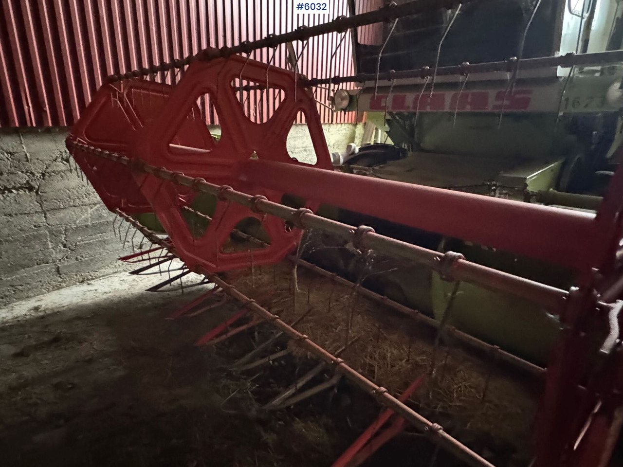 1984 Claas Dominator 48. 1704 hours! - حصادة شاملة: صور 2 1984 Claas Dominator 48. 1704 hours! - حصادة شاملة: صور 2