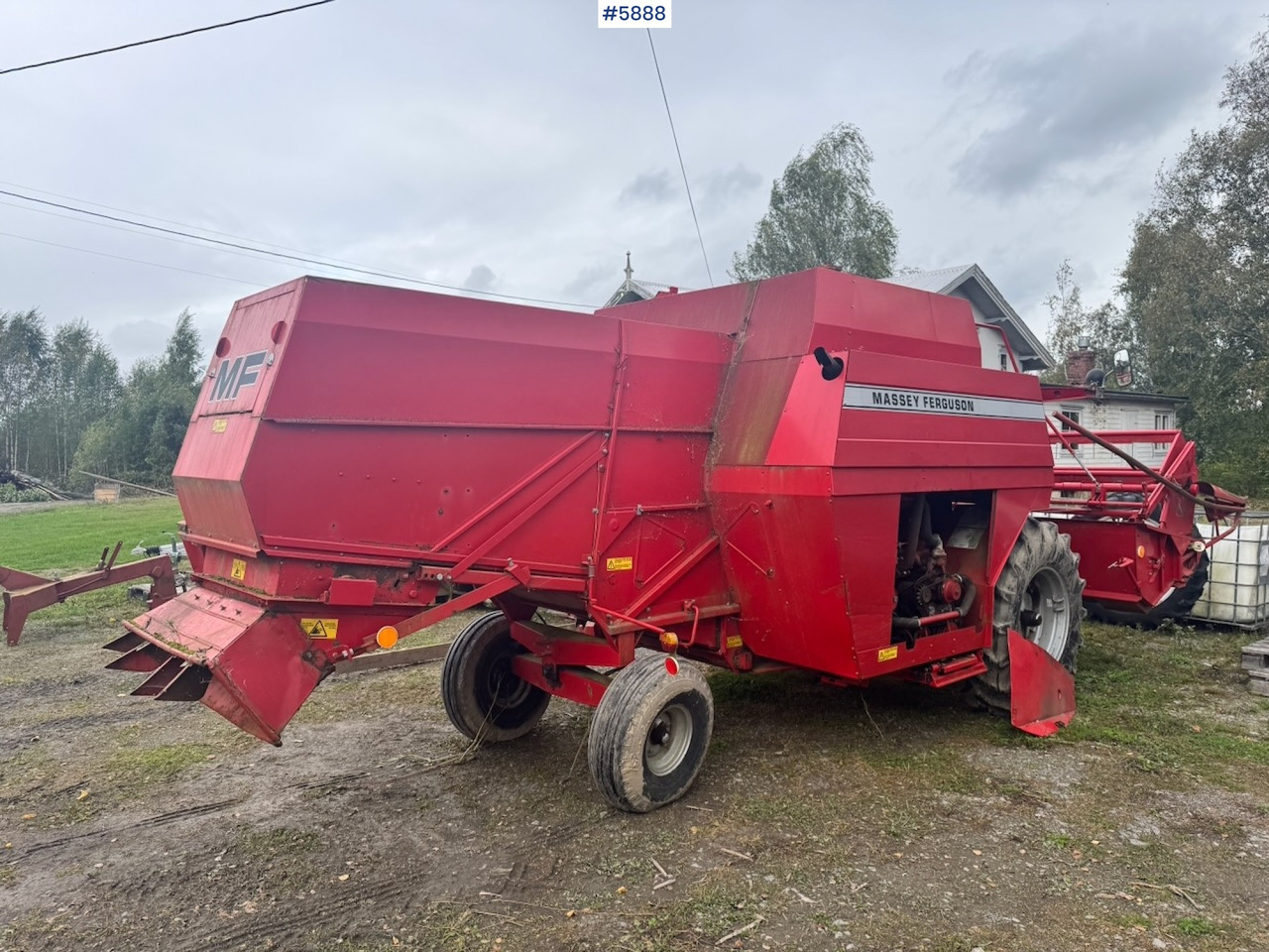1986 Massey Ferguson 330 combine harvester - حصادة شاملة: صور 3 1986 Massey Ferguson 330 combine harvester - حصادة شاملة: صور 3