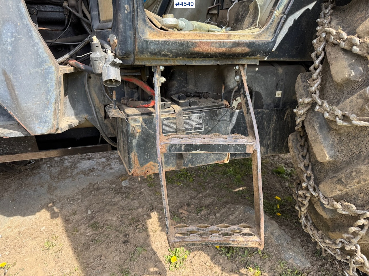 1987 Case 685 XL w/front loader and some equipment. - جرار: صور 3 1987 Case 685 XL w/front loader and some equipment. - جرار: صور 3