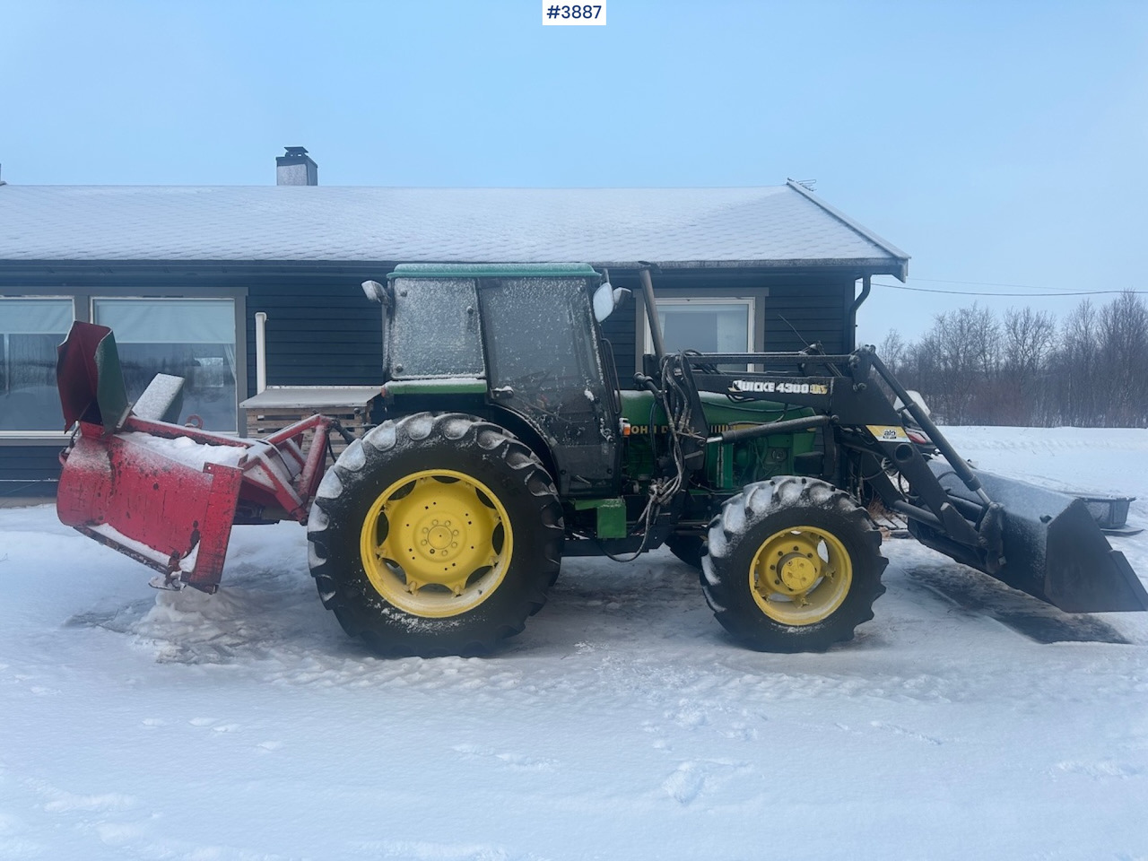 1987 John Deere Power Synchron 2450 4x4 w/ Quicke 4300 front loader, snow blower and gravel bucket. WATCH VIDEO. - جرار: صور 2 1987 John Deere Power Synchron 2450 4x4 w/ Quicke 4300 front loader, snow blower and gravel bucket. WATCH VIDEO. - جرار: صور 2