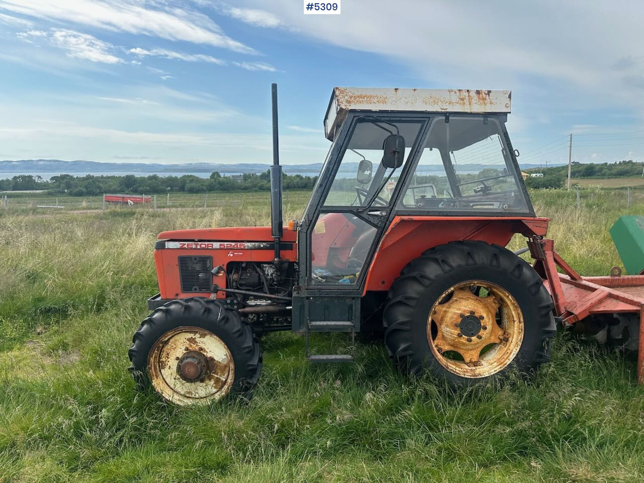 1989 Zetor 5245 tractor w/ snow blower. - جرار: صور 3 1989 Zetor 5245 tractor w/ snow blower. - جرار: صور 3