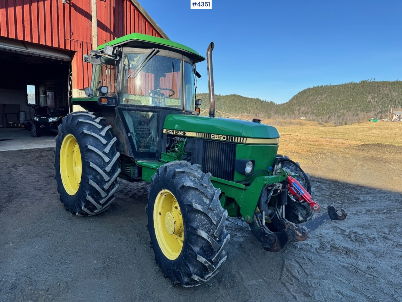 1991 John Deere 2850 4x4 Synchron w/ front hydraulics. - جرار: صور 5 1991 John Deere 2850 4x4 Synchron w/ front hydraulics. - جرار: صور 5