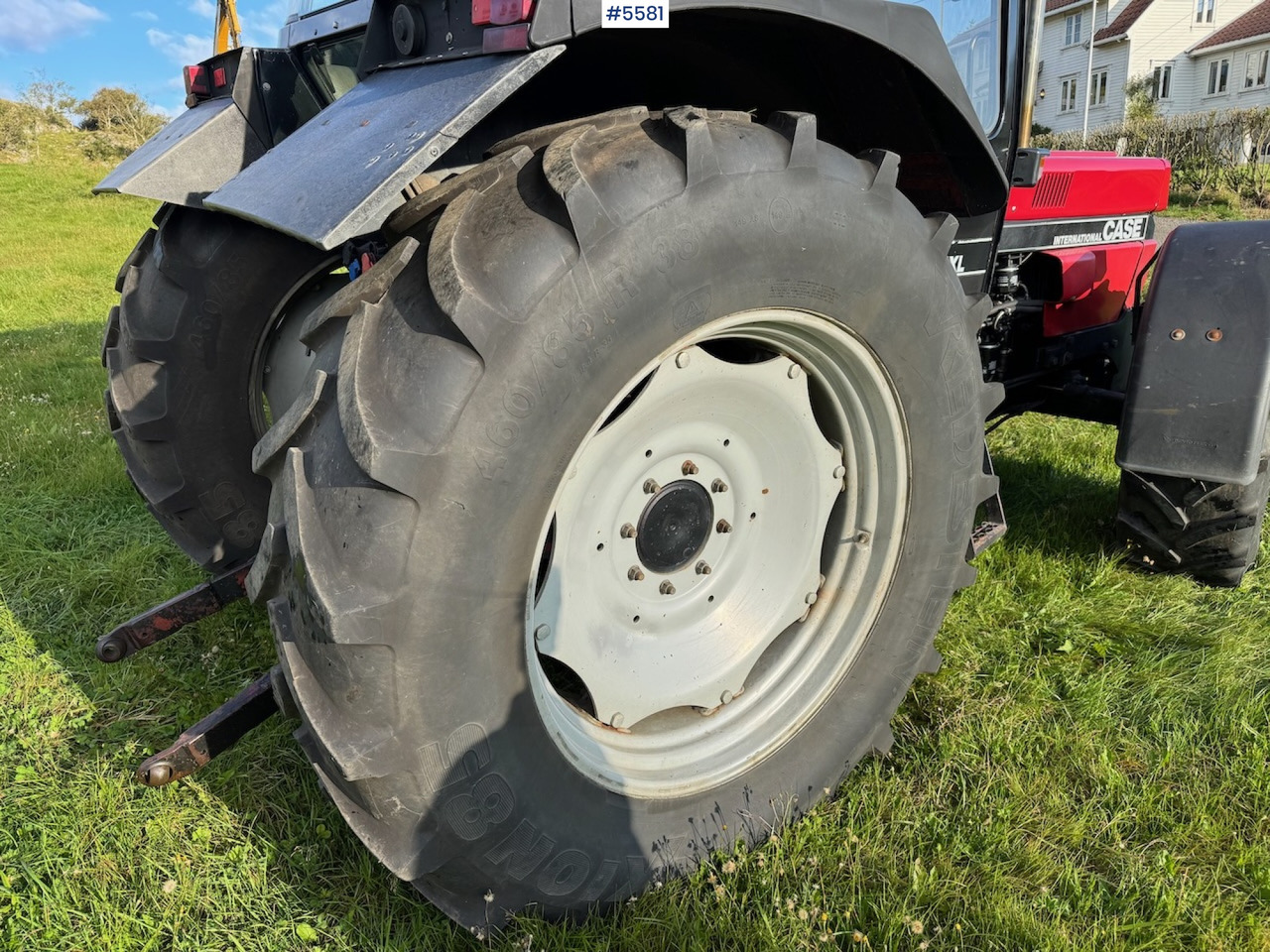 1992 Case IH 845 XL w/ front hydraulics - جرار: صور 4 1992 Case IH 845 XL w/ front hydraulics - جرار: صور 4