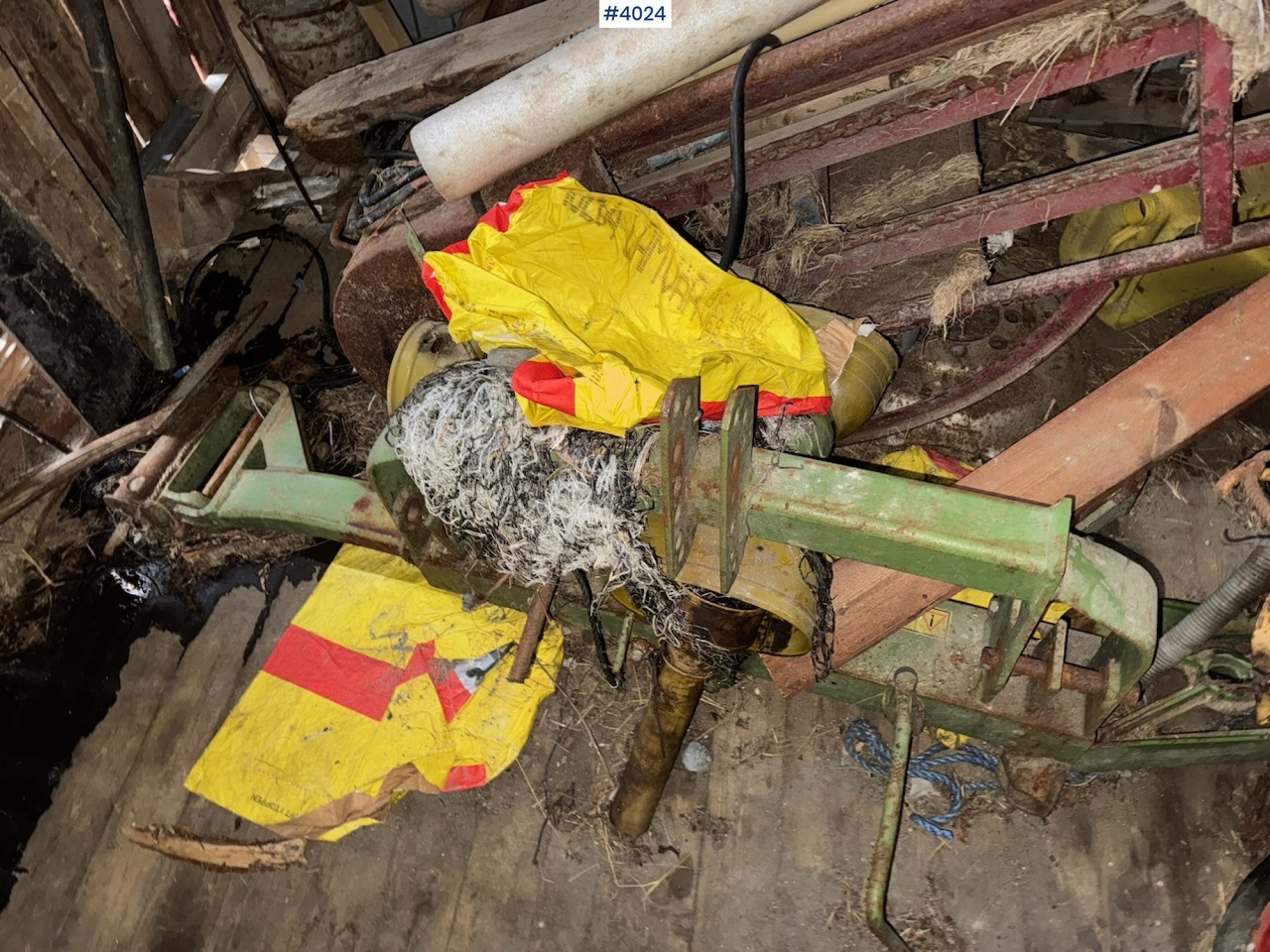 1994 Serigstad 35 harvester with tractor part - معدات القش: صور 5 1994 Serigstad 35 harvester with tractor part - معدات القش: صور 5
